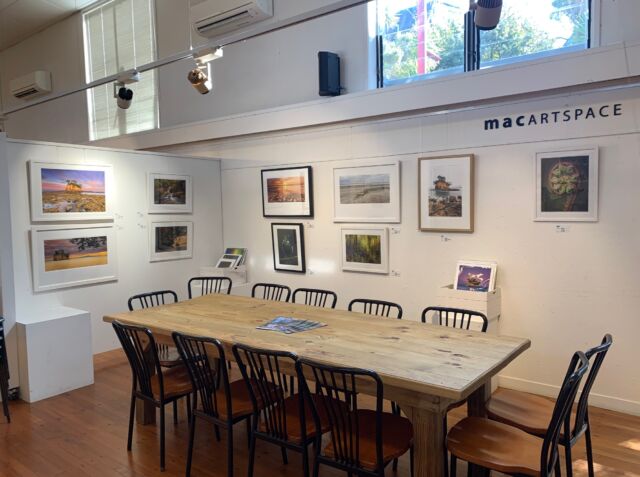 We are thrilled to showcase the stunning work of local photographer, Keerti Siag Photography, in our MAC Artspace! Keerti has a remarkable talent for capturing the essence of our local environment and wildlife through her lens. Be sure to check out this exhibition on your next visit to MAC, before the 15th of May. 📷🐦